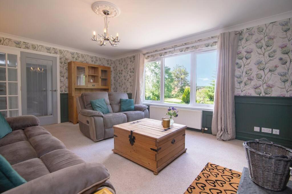 Villa Calm Scottish Country Escape With Hot Tub Sleeps 6 Inverness Esterno foto