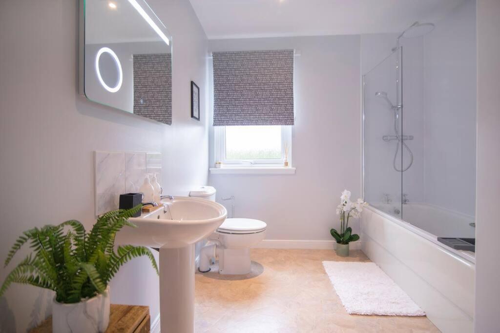 Villa Calm Scottish Country Escape With Hot Tub Sleeps 6 Inverness Esterno foto