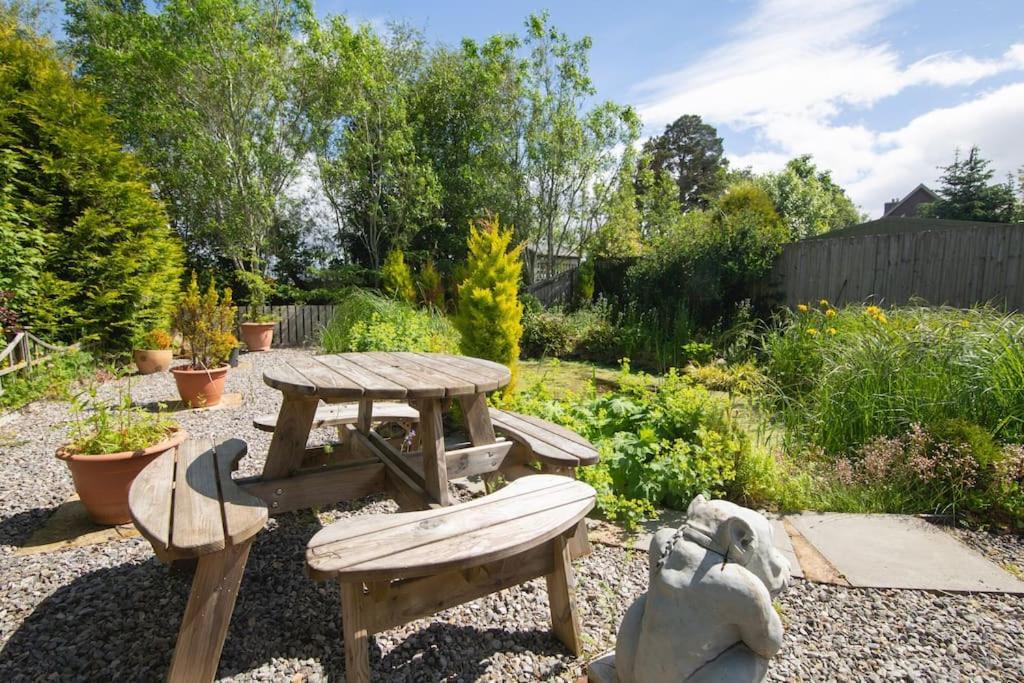 Villa Calm Scottish Country Escape With Hot Tub Sleeps 6 Inverness Esterno foto